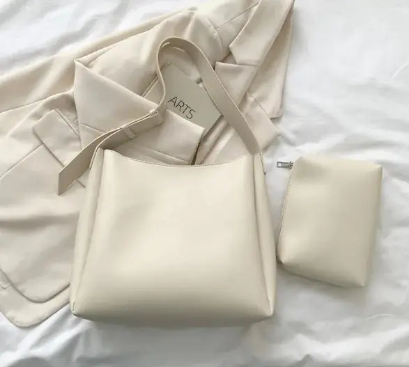 Chic Leather Essential Tote