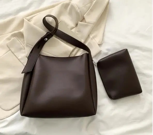 Chic Leather Essential Tote